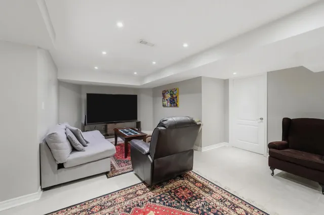 3605 Trelawny Circ, Mississauga 5