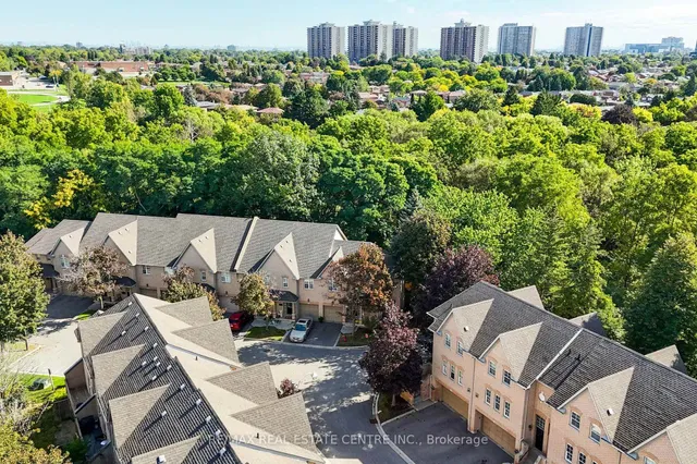 8305 Mclaughlin Rd #19, Brampton 5