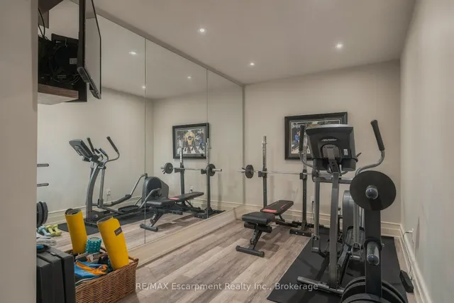 1074 Lavender Lane, Oakville 3