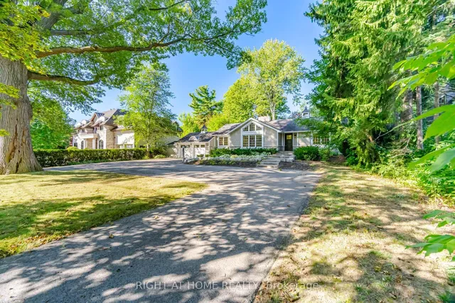 1037 Lakeshore Rd, Oakville 2