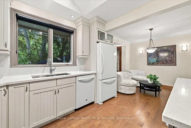 362 Winston Rd, Oakville 5