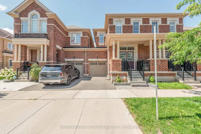 99 Huguenot Rd, Oakville 3