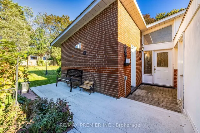 9 Adeline Crt, Toronto 4
