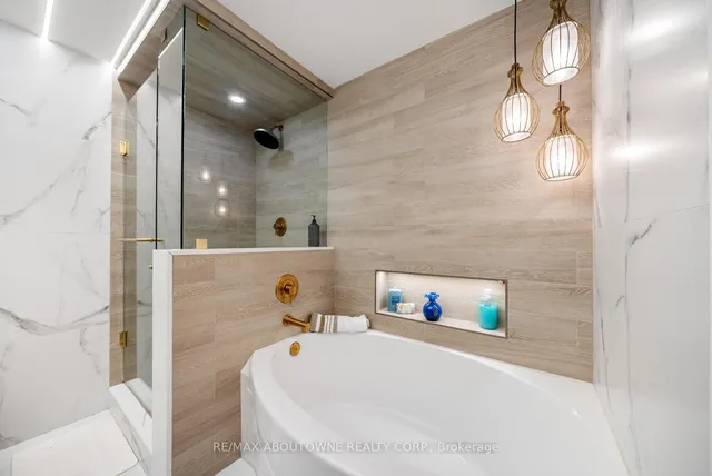 50 Old Mill Rd #703, Oakville 5