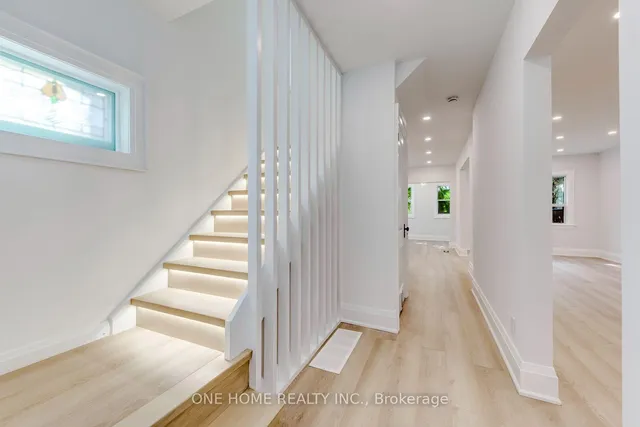 7 Methuen Ave, Toronto 4