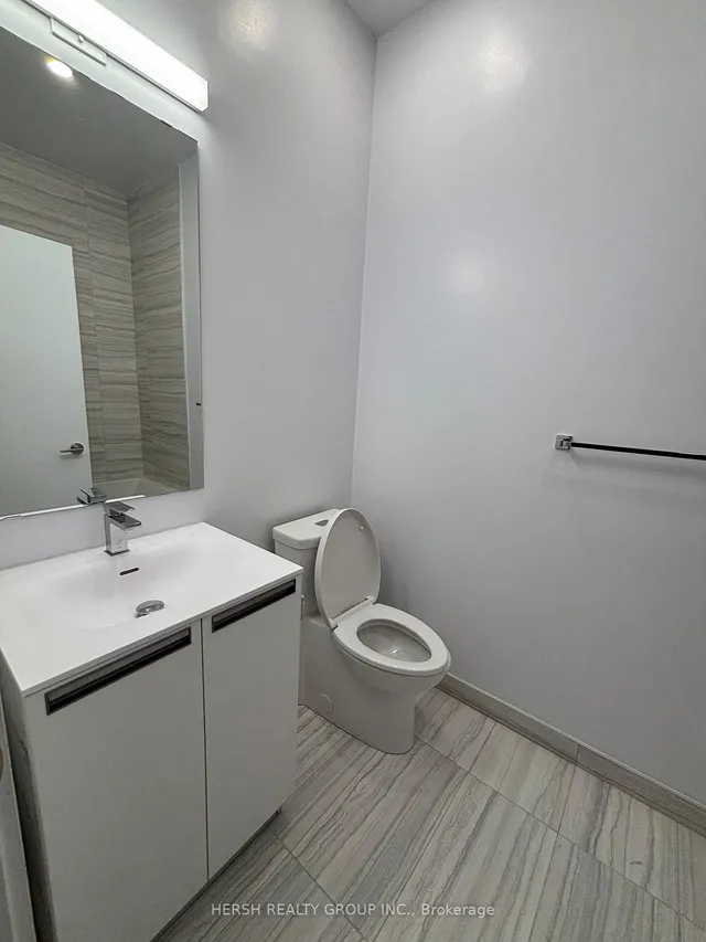 160 Kingsway Cres #806, Toronto 2