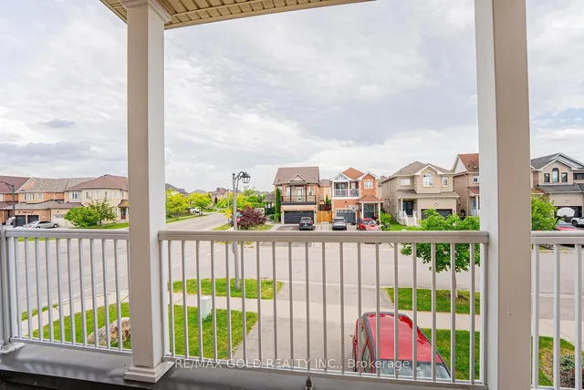 424 Barber Dr, Halton Hills 4