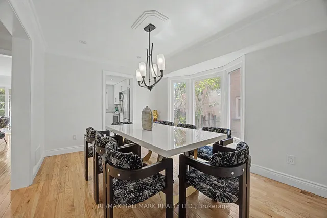 329 Kingsbridge Garden Circ, Mississauga 5