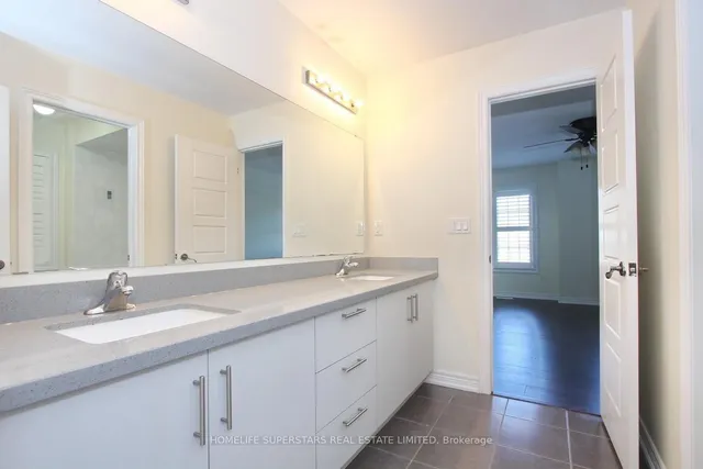 32 Speedwell St, Brampton 5