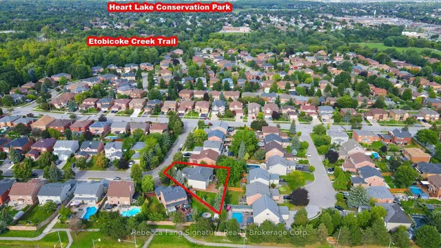 10 Settler Crt, Brampton 2