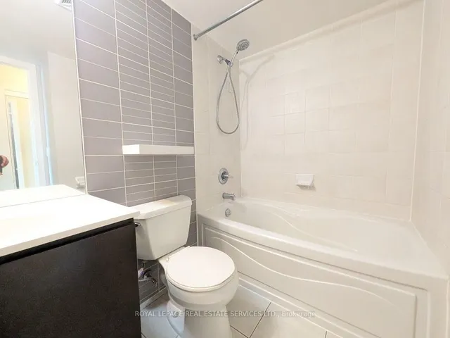 235 Sherway Gardens Rd #501, Toronto 3