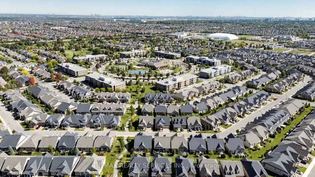 35 Lobelia St #4, Brampton 4