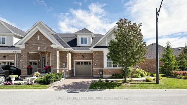 35 Lobelia St #4, Brampton 2