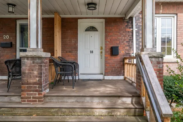 18 Albani St, Toronto 3