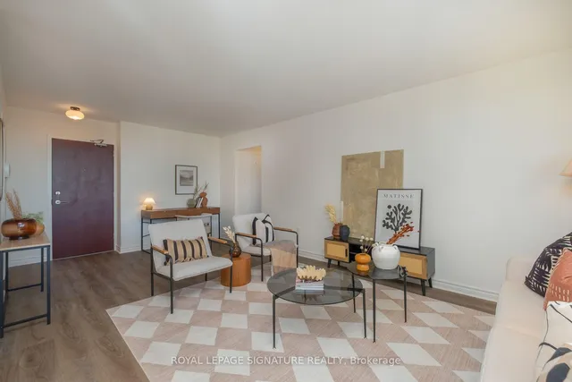 360 Ridelle Ave #1607, Toronto 2