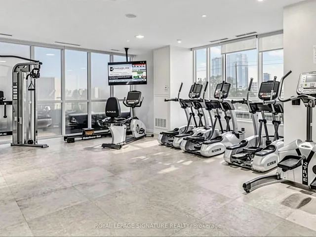 56 Annie Craig Dr #4704, Toronto 5