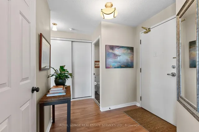 101 Subway Cres #1711, Toronto 2