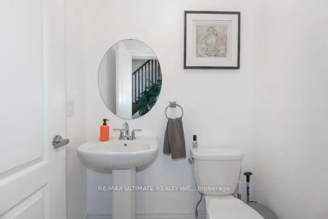 31 Davenfield Circ, Brampton 4