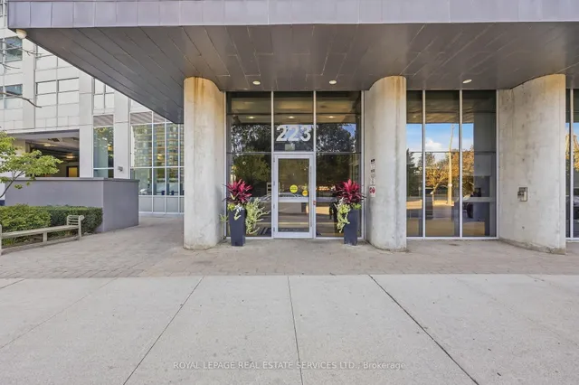 223 Webb Dr #1504, Mississauga 5