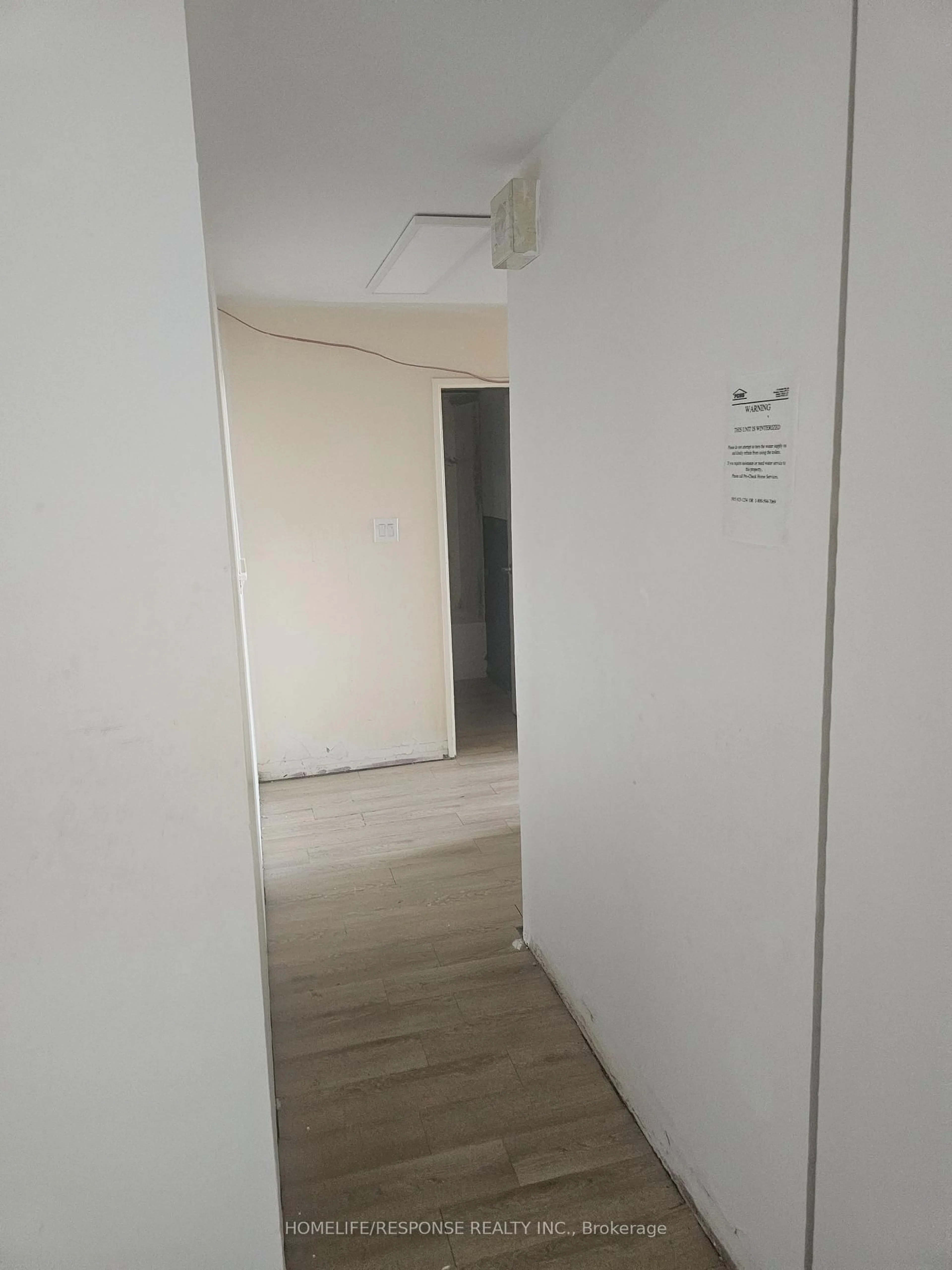 trreb/IMG-W13834628_fe3ed348-e1c9-4b4c-9562-72cfc338abcb-l.jpg