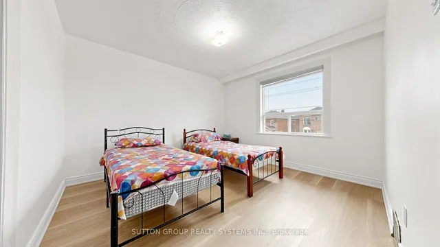 683 Old Weston Rd, Toronto 3
