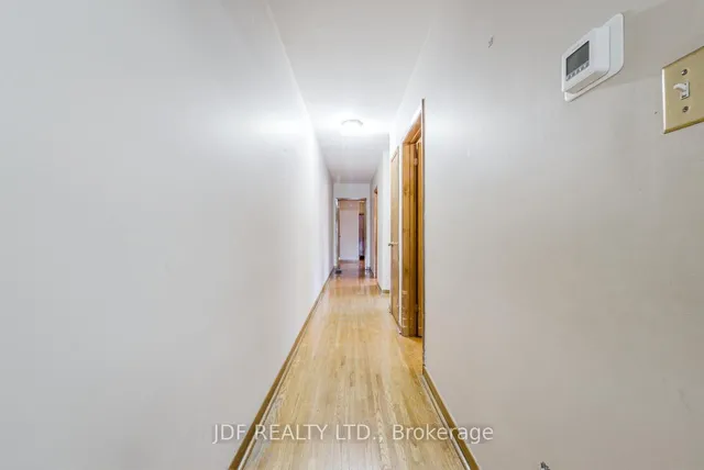 48 Debby Crt, Toronto 3