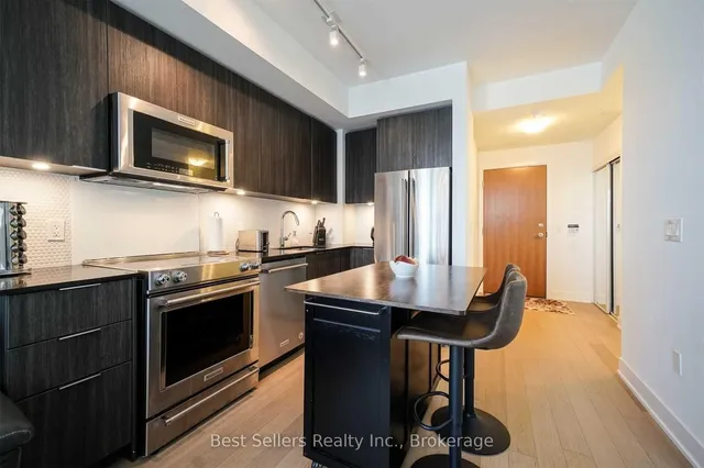 20 Shore Breeze Dr #3103, Toronto 4