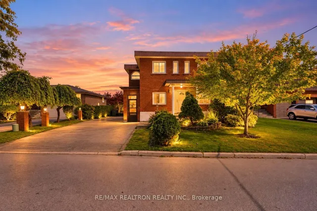77 Chiswick Ave, Toronto 2