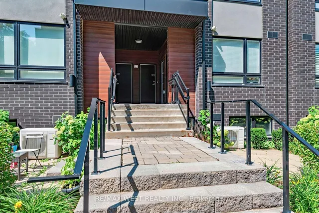 1150 Briar Hill Ave #303, Toronto 3
