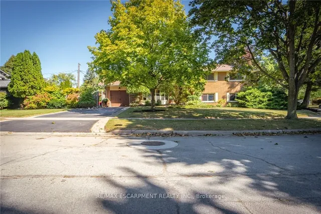 517 Rosedale Cres, Burlington 2