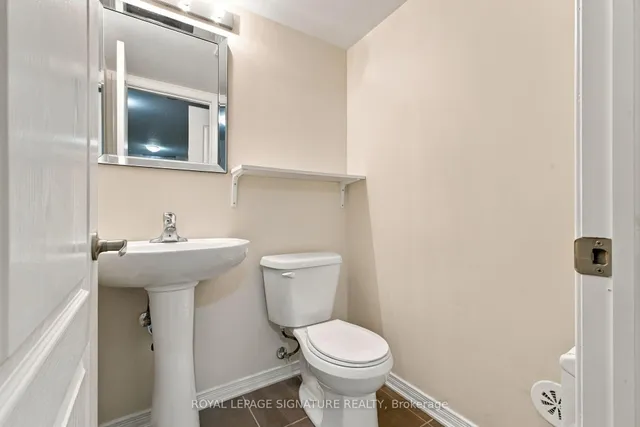 2441 Greenwich Dr #61, Oakville 5