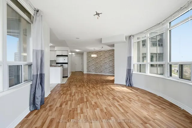 3888 Duke Of York Blvd #525, Mississauga 3