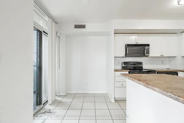 3888 Duke Of York Blvd #525, Mississauga 5