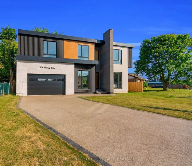 1374 Tansley Dr, Oakville 2