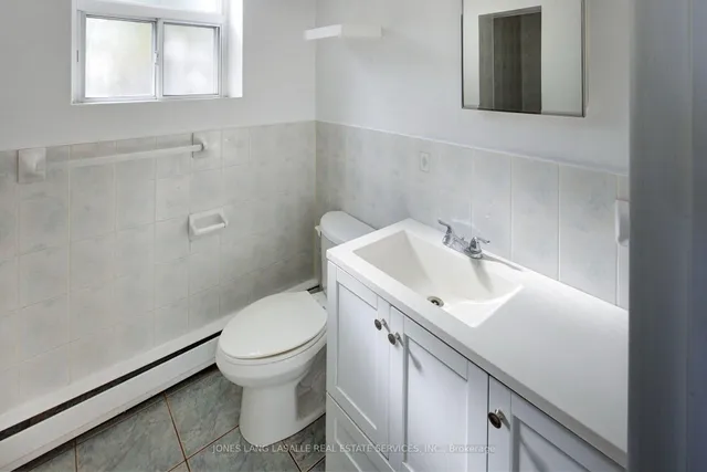 2158 Lilnan Crt, Burlington 5