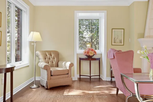 390 Upper Middle Rd #301, Oakville 4