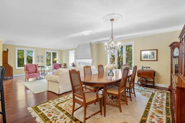 390 Upper Middle Rd #301, Oakville 5