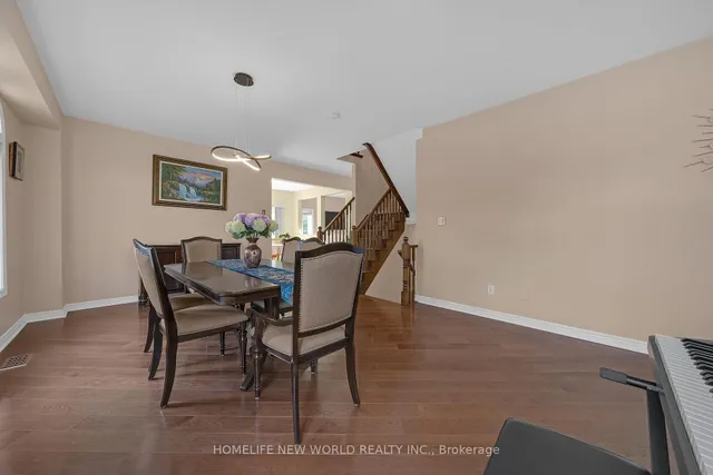 2485 BLUE HOLLY Cres, Oakville 4