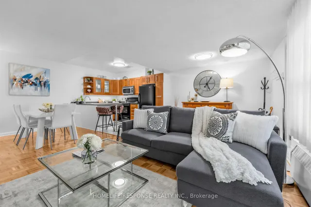 49 Queen St #103, Mississauga 3