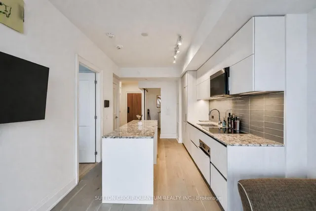 21 Park St #1009, Mississauga 4