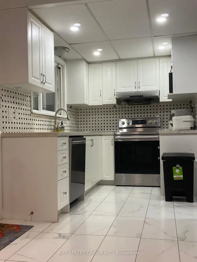 3412 Ellengale Dr, Mississauga 2