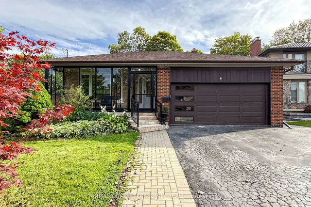 6 Fulwell Cres, Toronto 3