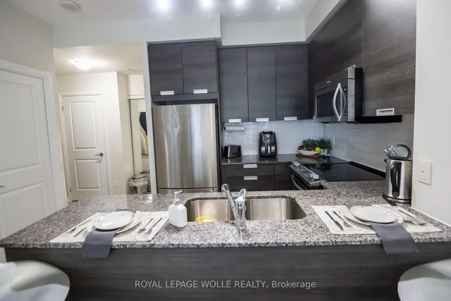 75 Eglinton Ave #1601, Mississauga 3