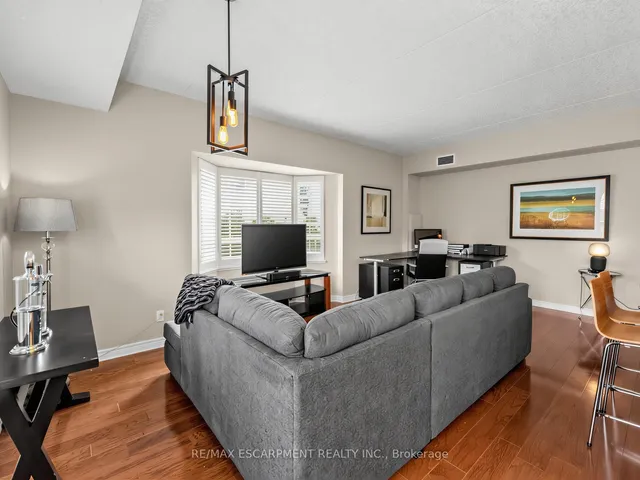 1379 COSTIGAN Rd #103, Milton 5