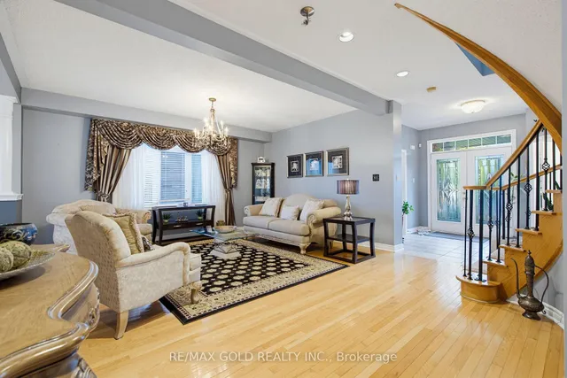 29 Blaketon Crt, Brampton 2