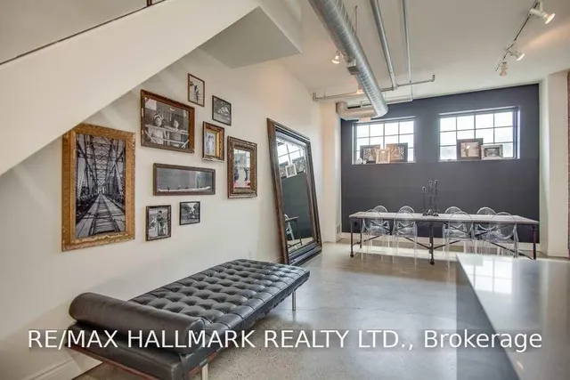 6 Bartlett Ave #7, Toronto 5