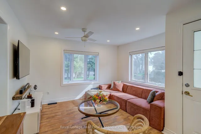 889 Third St, Mississauga 4