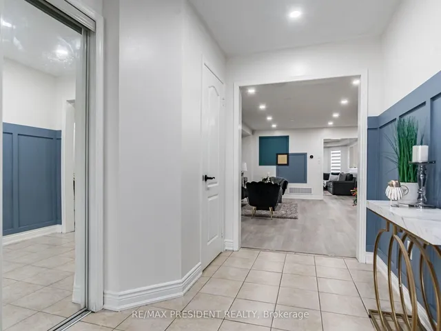 8 River Heights Dr, Brampton 5
