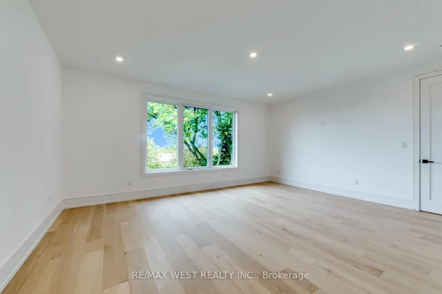 3 Amber Cres, Toronto 3