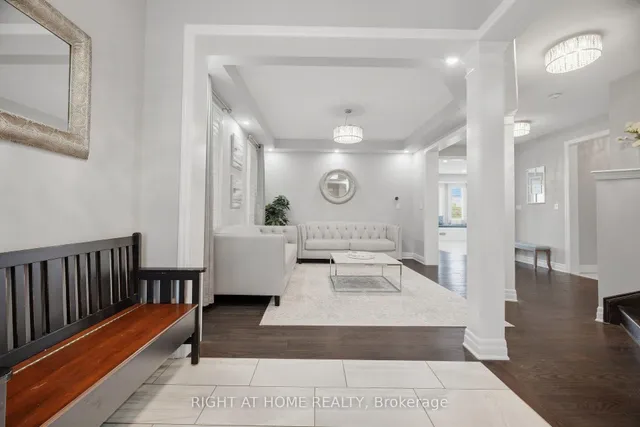 1444 Connaught Terr, Milton 4
